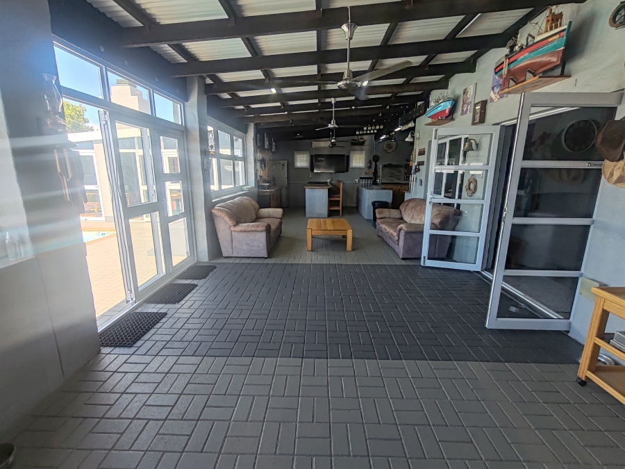 4 Bedroom Property for Sale in Long Acres Country Estate Western Cape